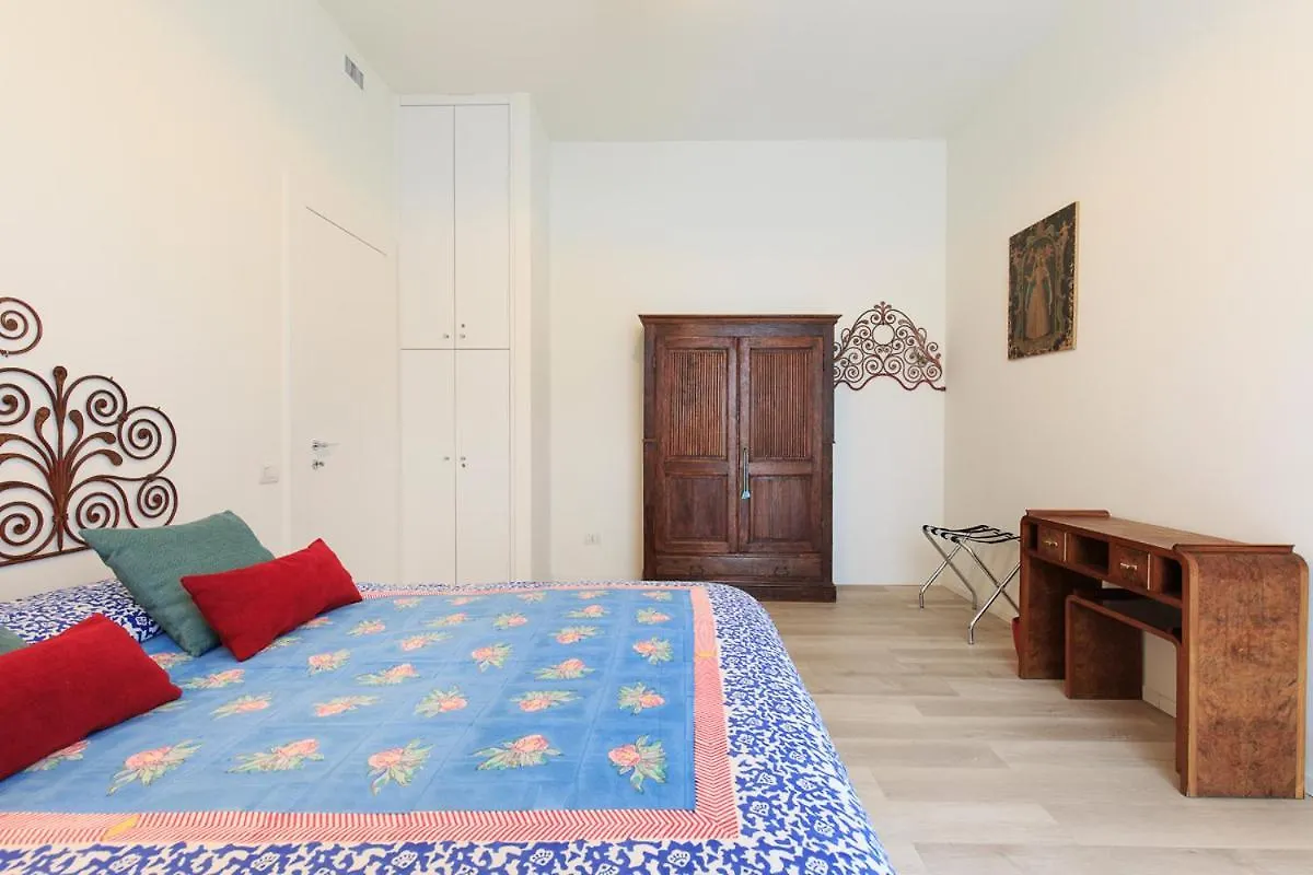 Apartment Brera Moscova Incantevole Deco Milan Italy